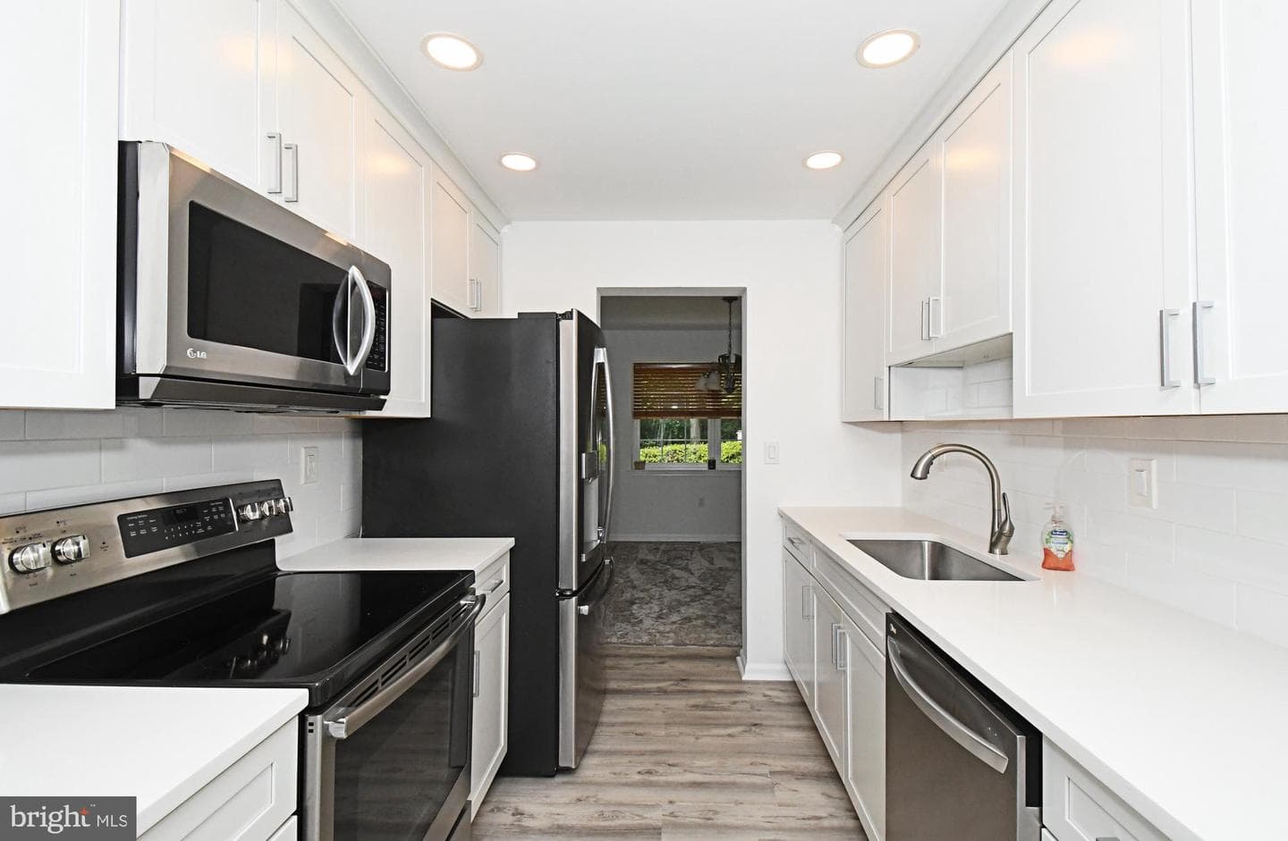 3115 Greenhill Ln photo 9
