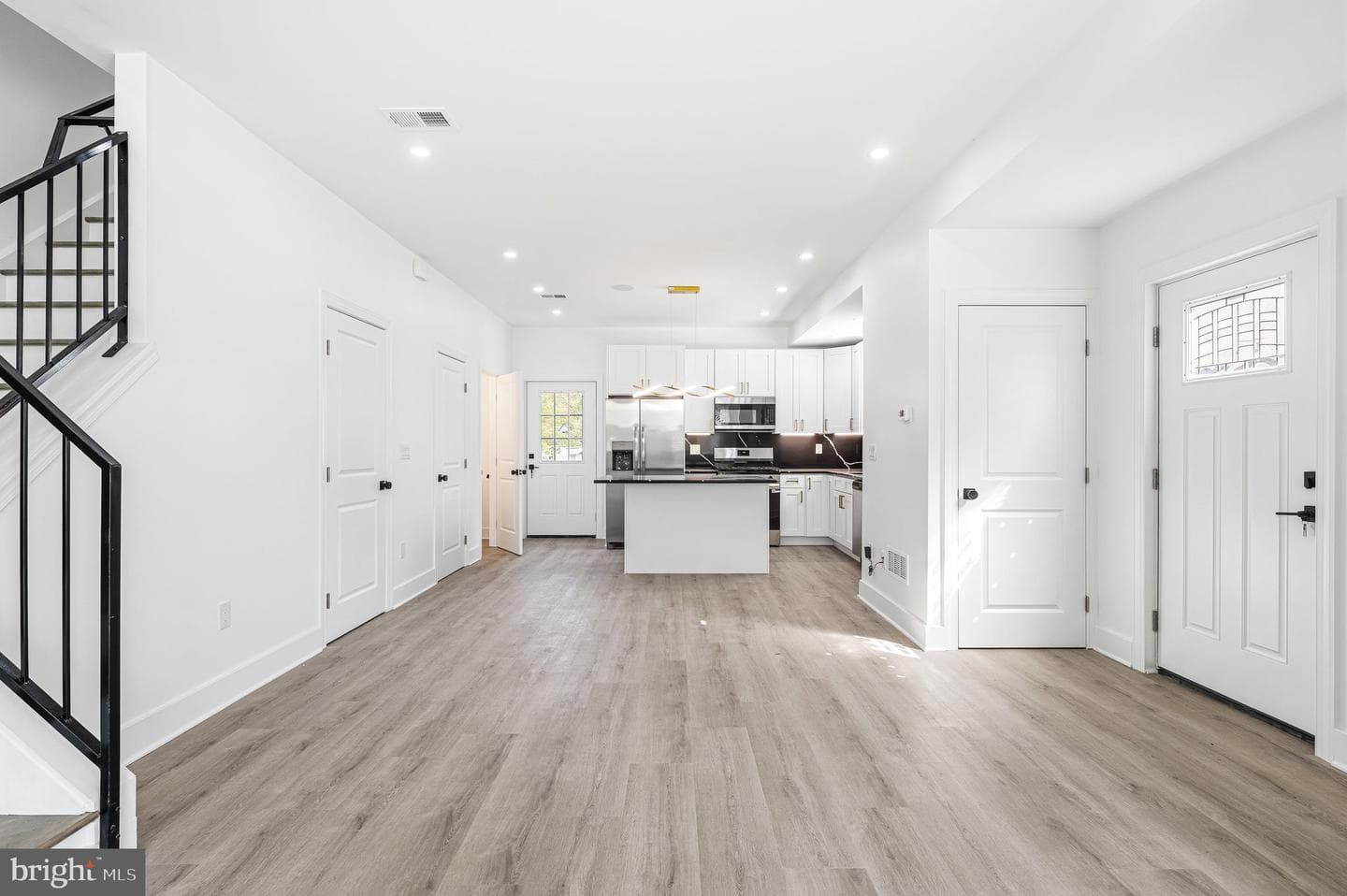 2370 Randolph Street photo 15