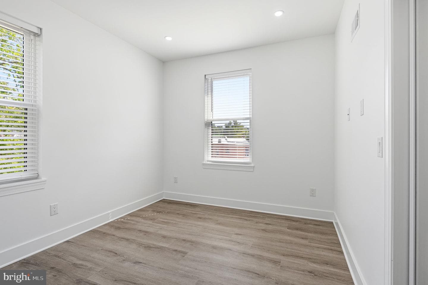 2370 Randolph Street photo 20