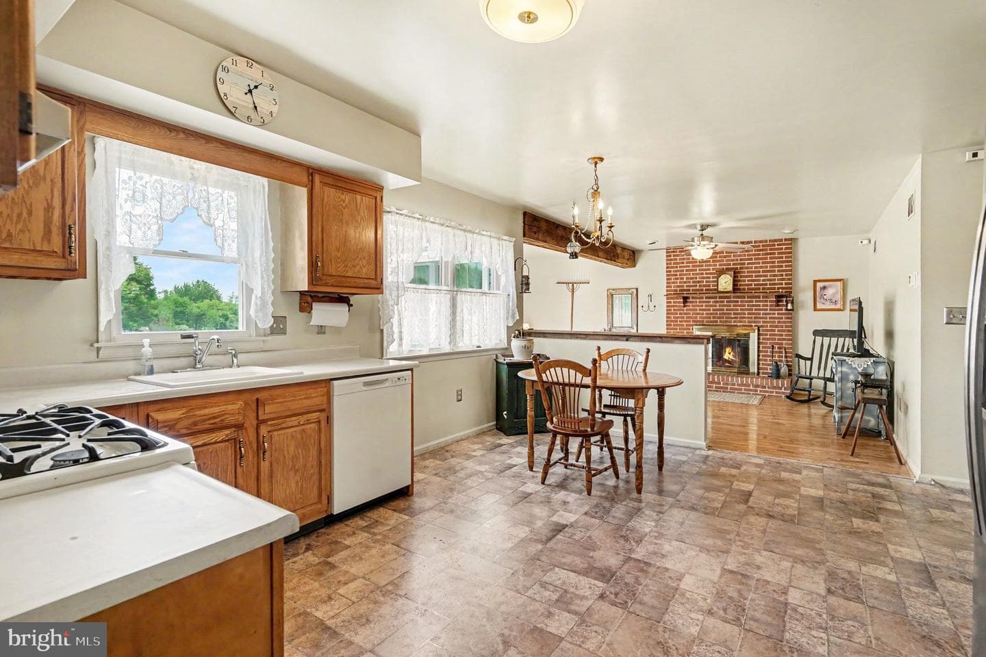 25 William Penn Dr photo 15