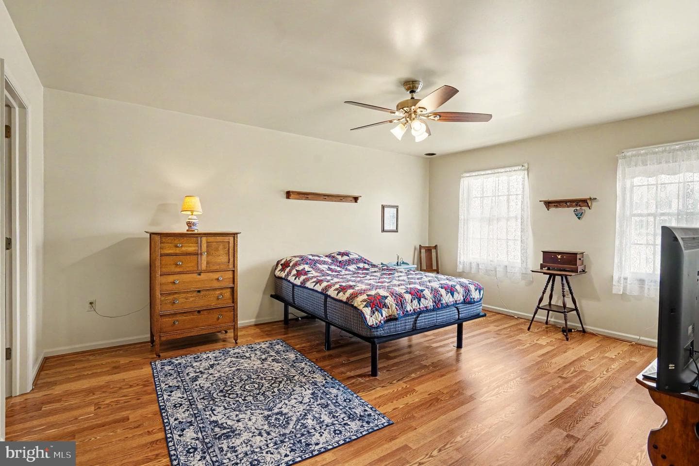 25 William Penn Dr photo 24