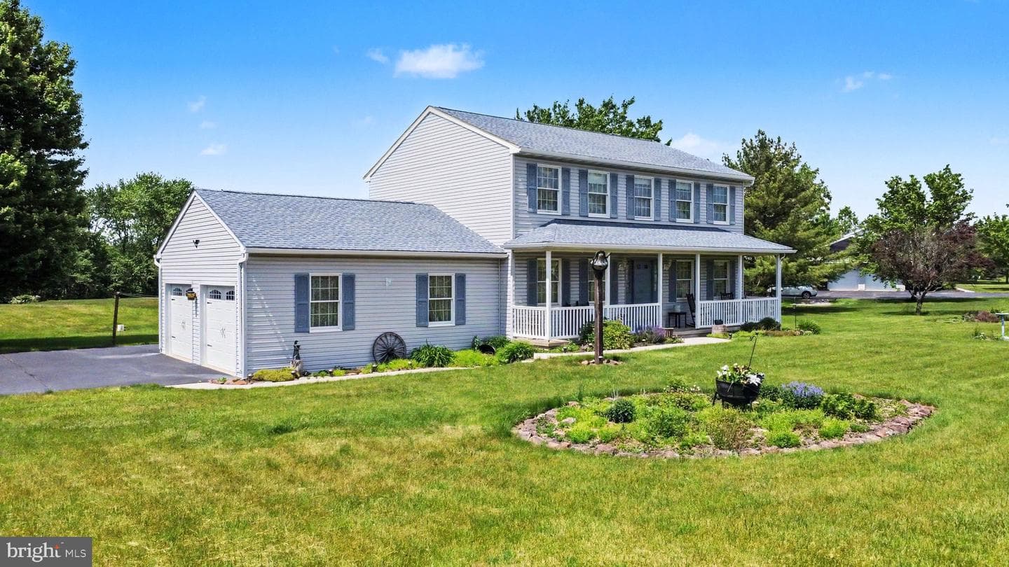 25 William Penn Dr photo 3