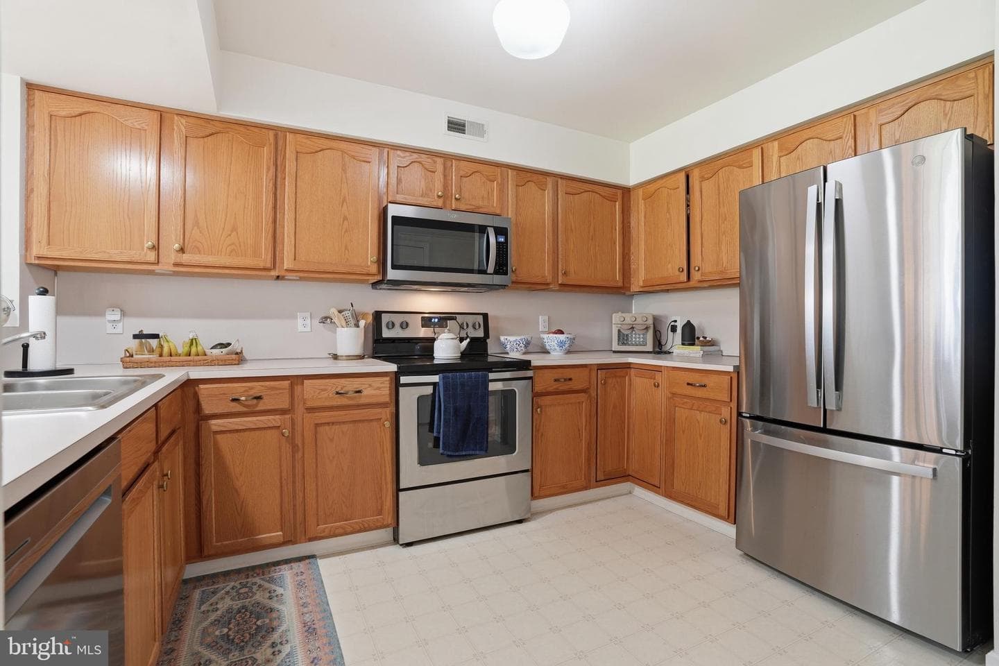 468 Berkshire Drive photo 8