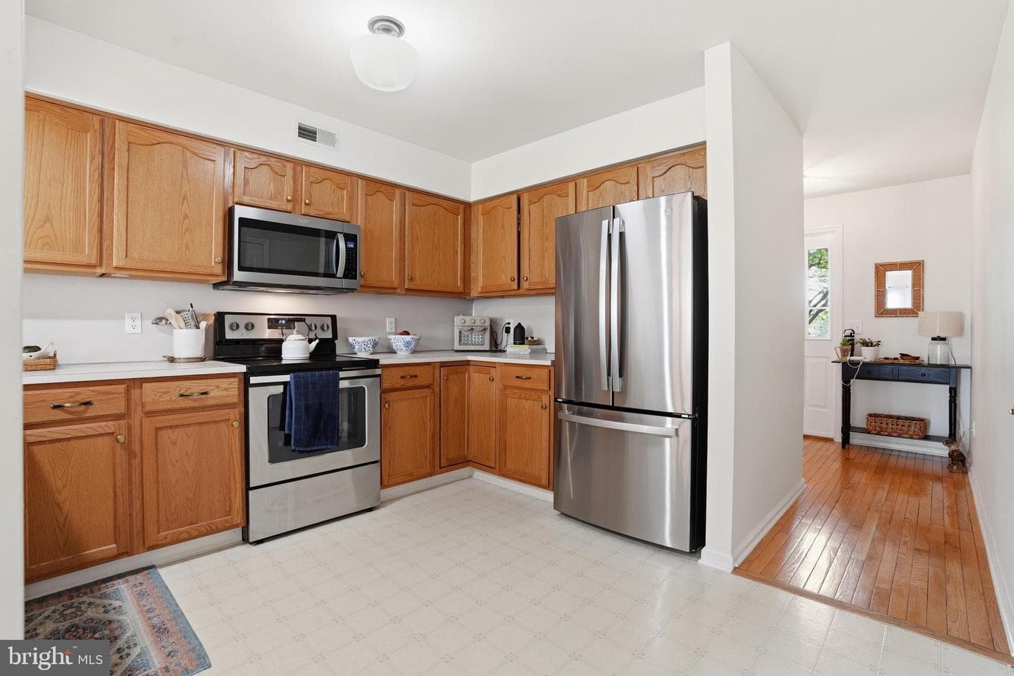 468 Berkshire Drive photo 9
