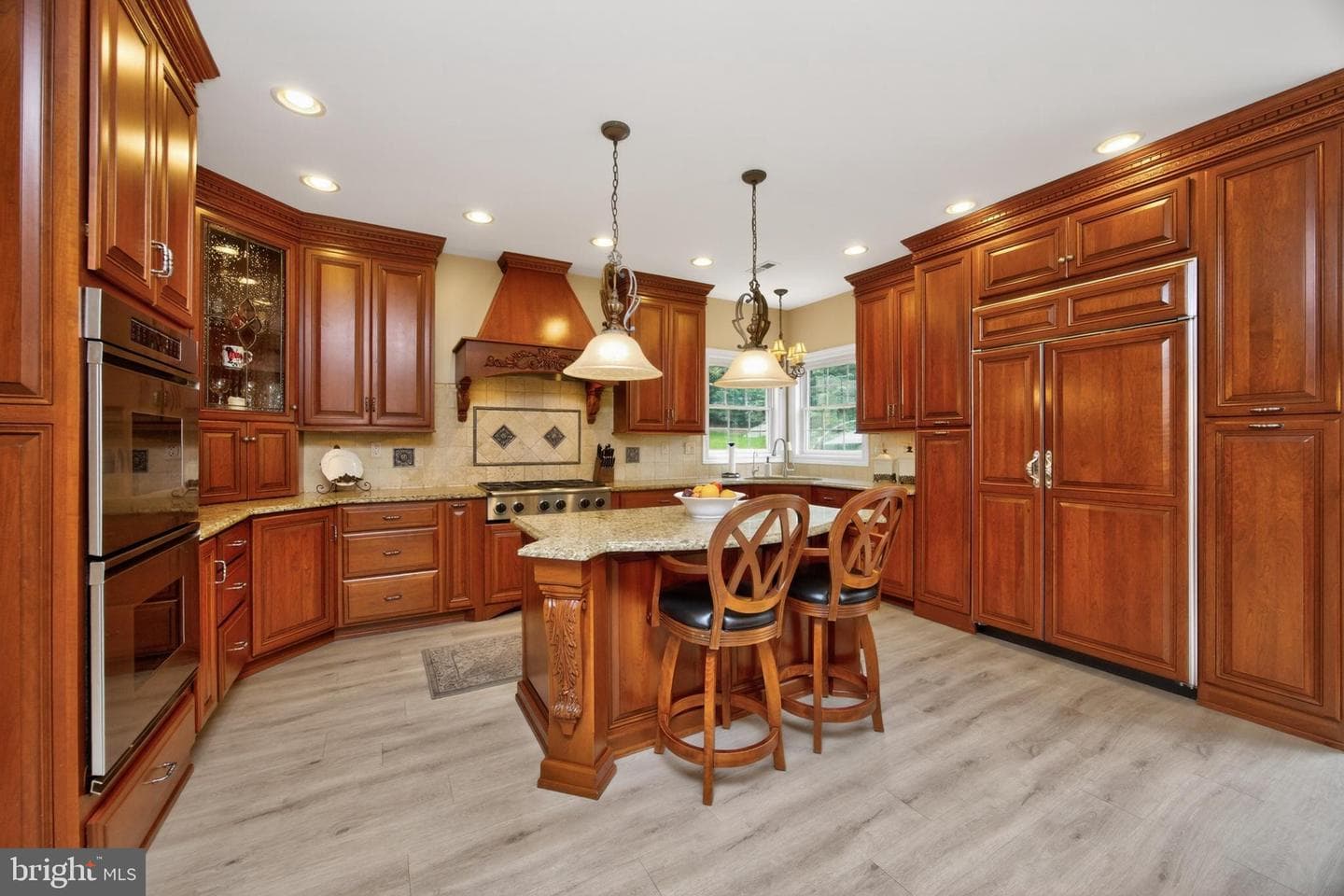 1001 Michael Lane photo 6