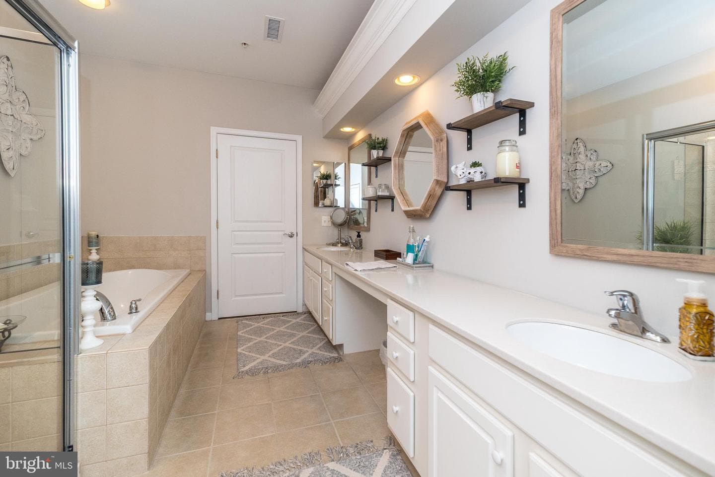 4205 Lilac Court photo 23