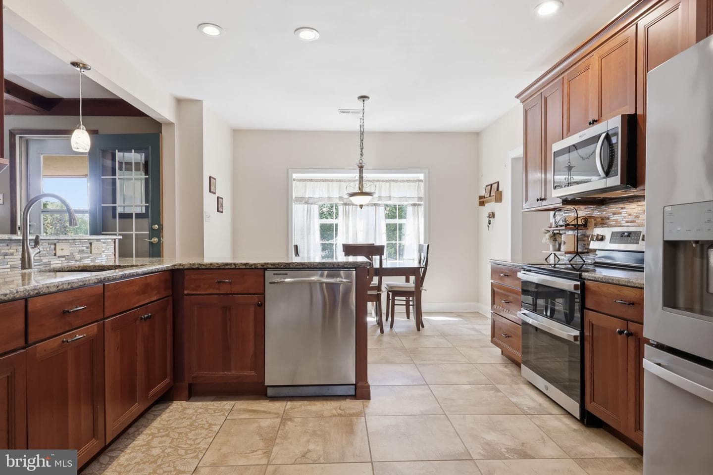 4185 Shoemaker Road photo 9