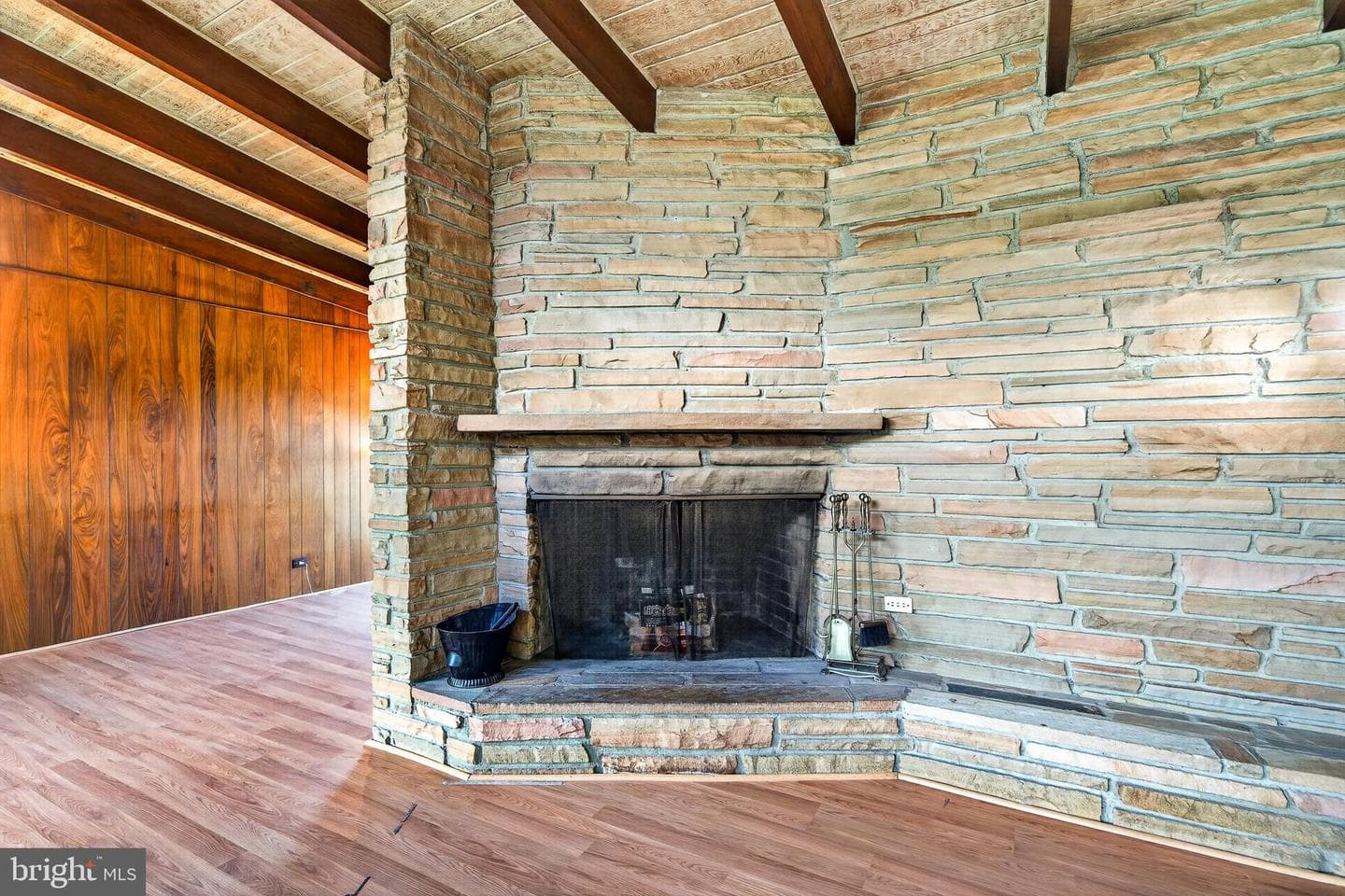 2615 Dogwood Lane photo 4