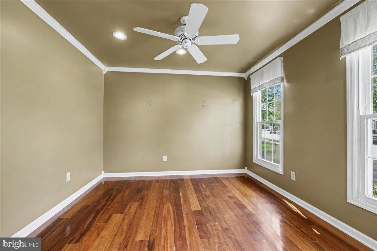 105 Abbey Dr photo 15