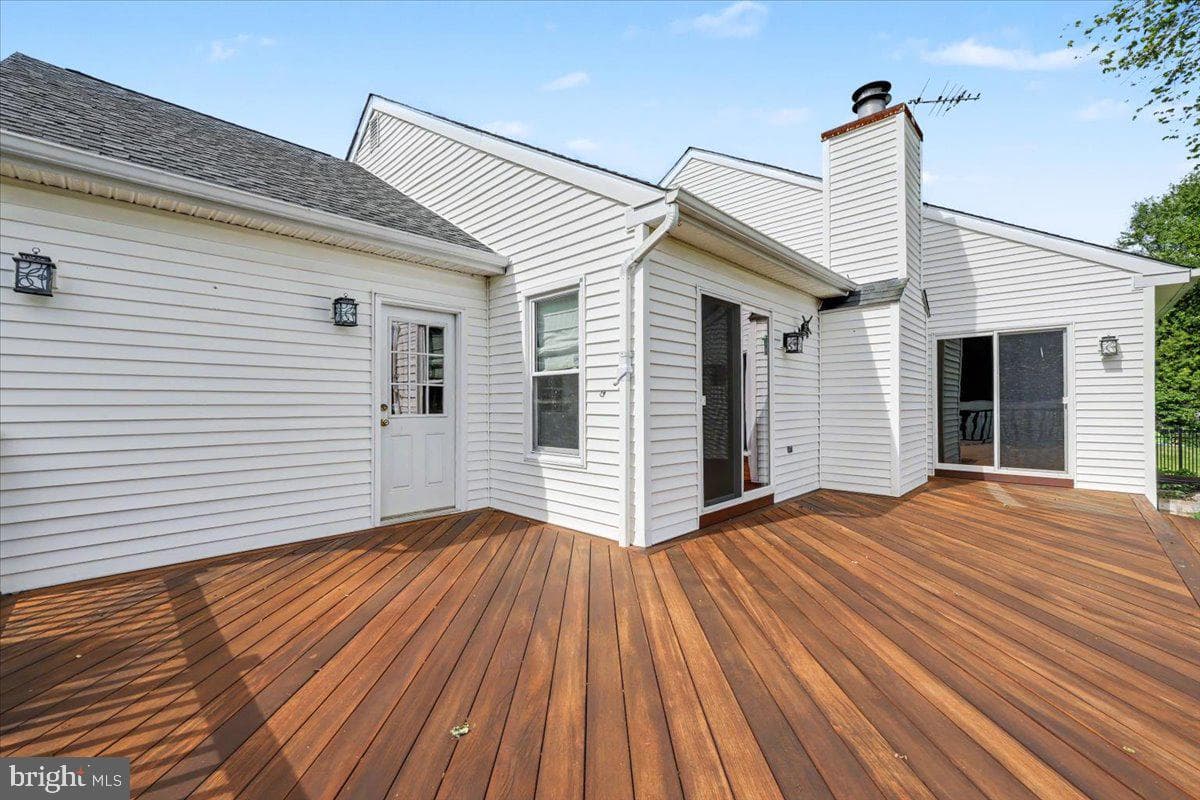 105 Abbey Dr photo 26
