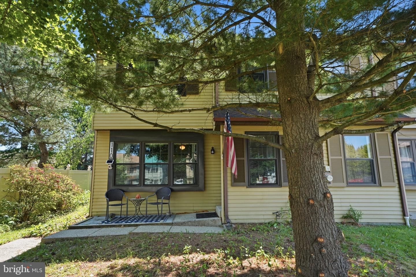 110 Horseshoe Lane photo 1