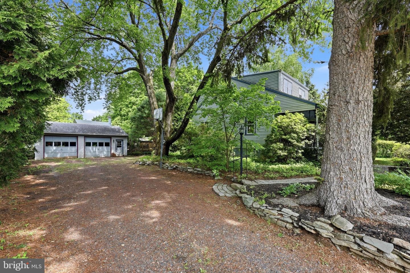 322 Cottage Avenue photo 6