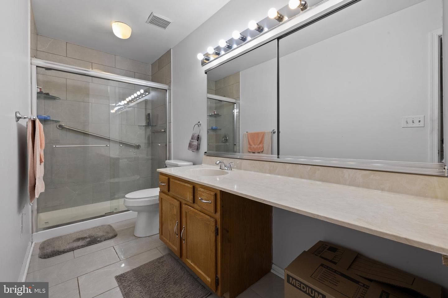 345 Bradford Lane photo 12