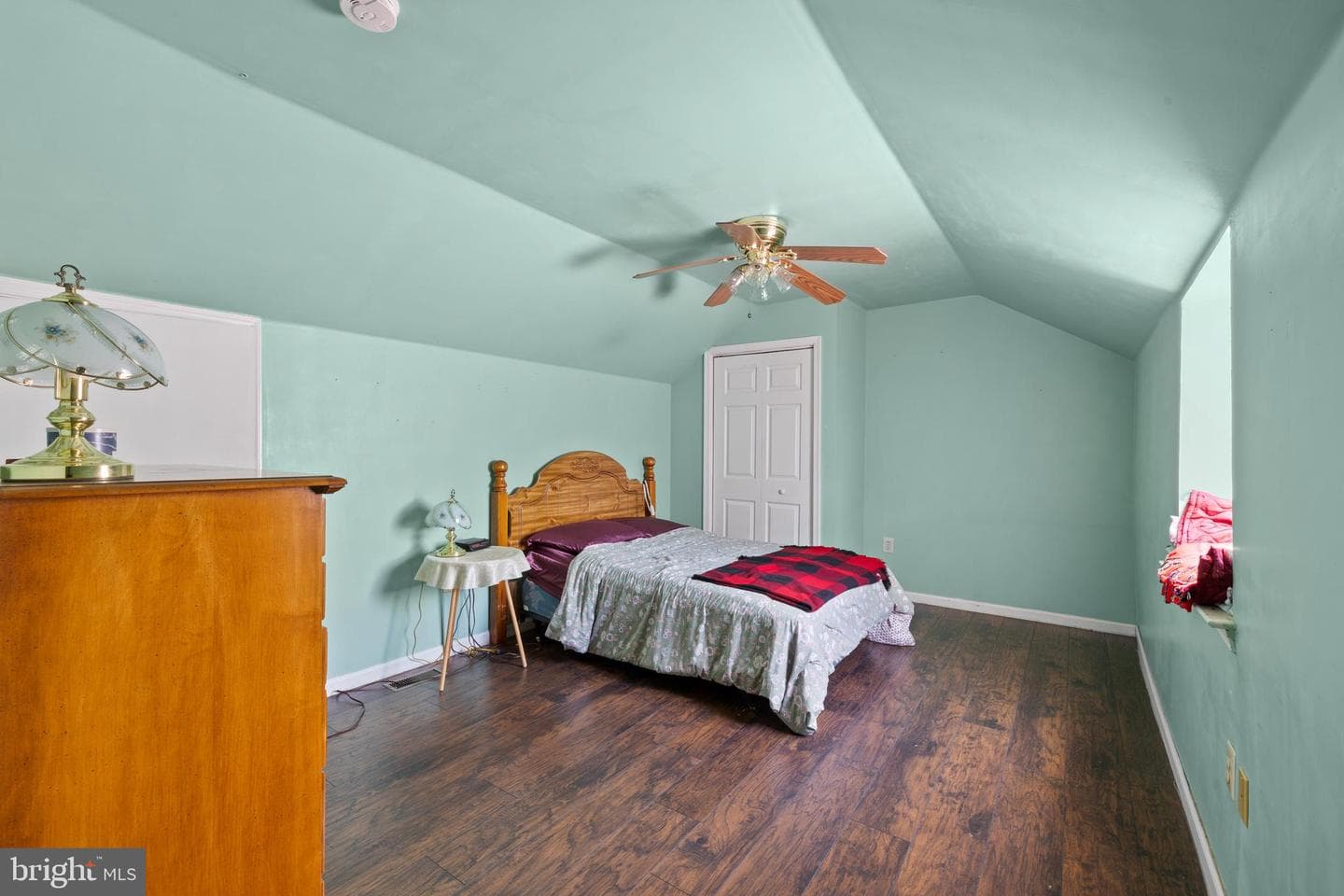 345 Bradford Lane photo 14