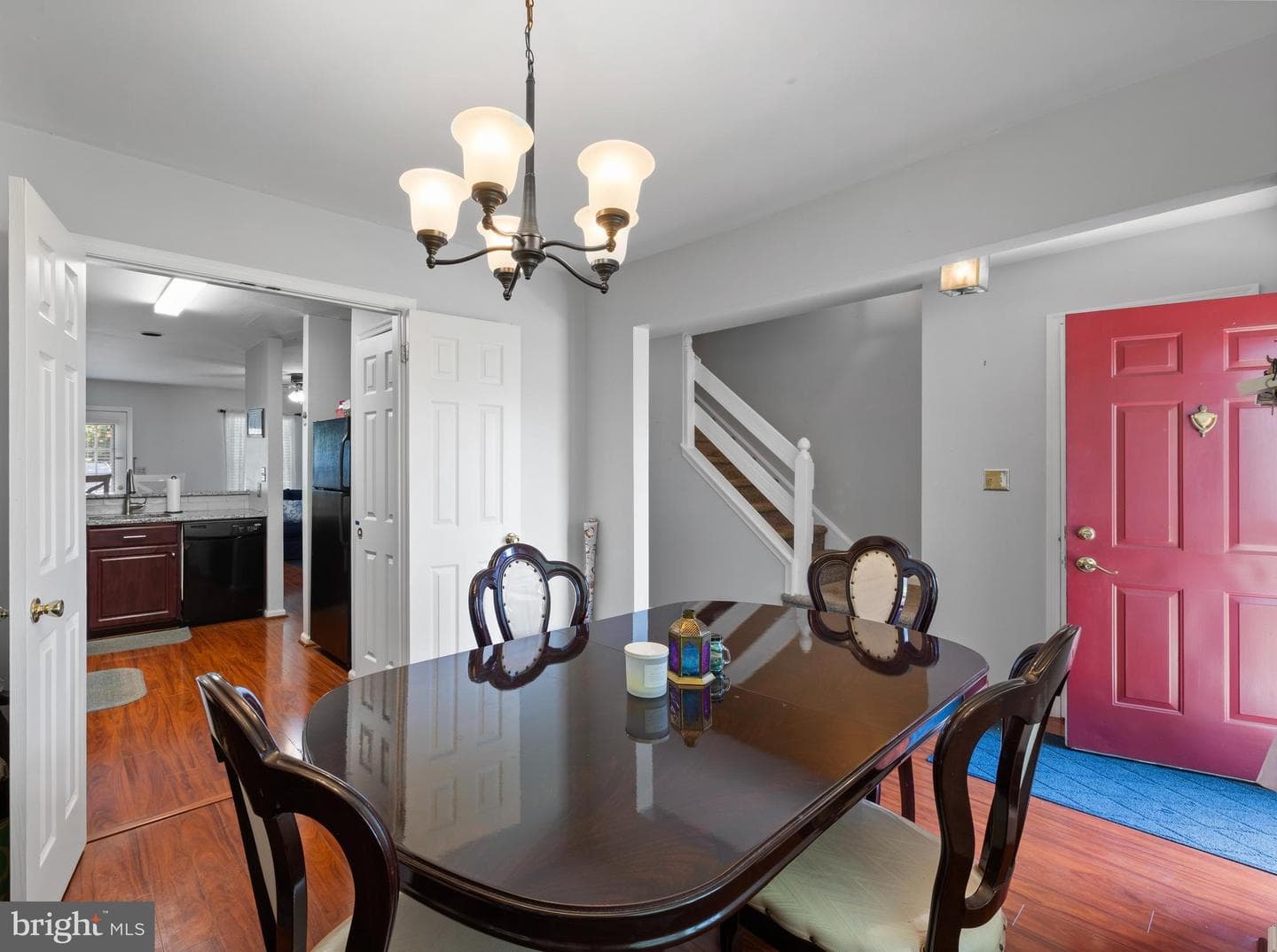 345 Bradford Lane photo 4