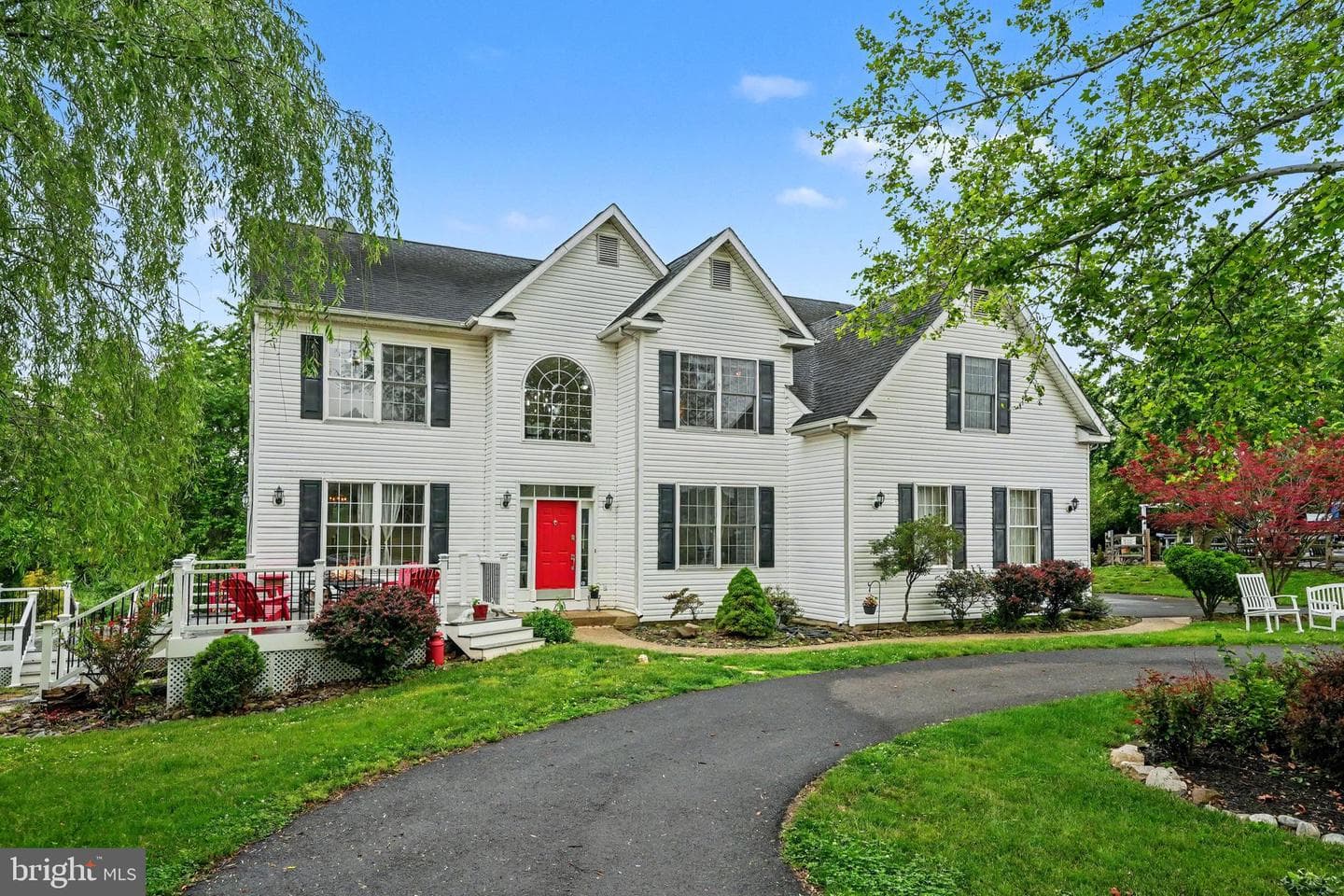 37 Saddleview Drive photo 1