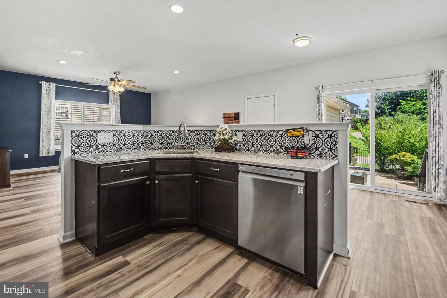2109 Sunnyvale Drive photo 5
