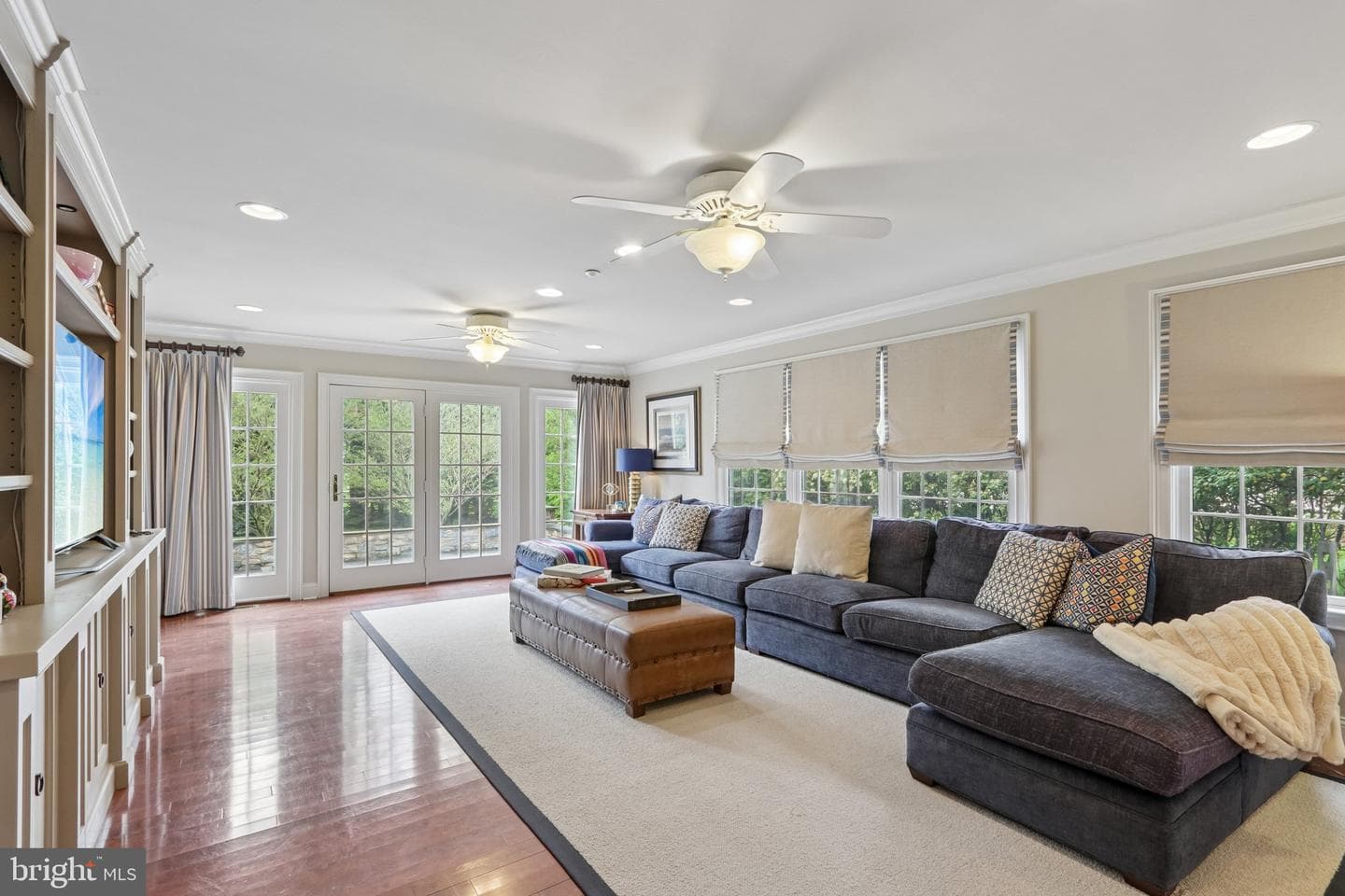 209 E Welsh Road photo 13