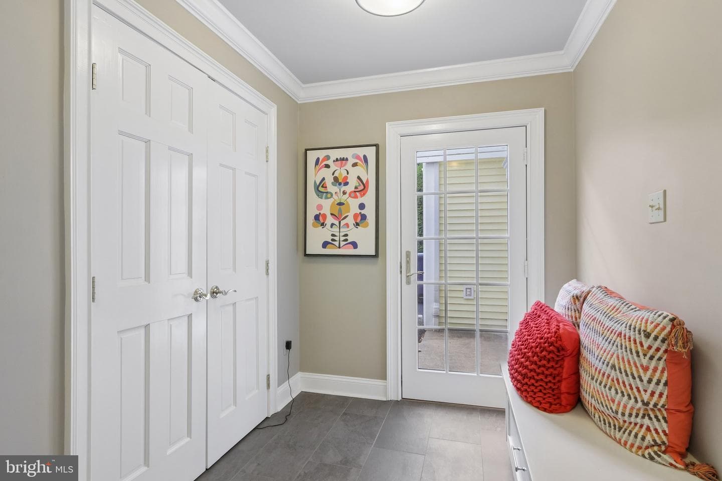 209 E Welsh Road photo 29