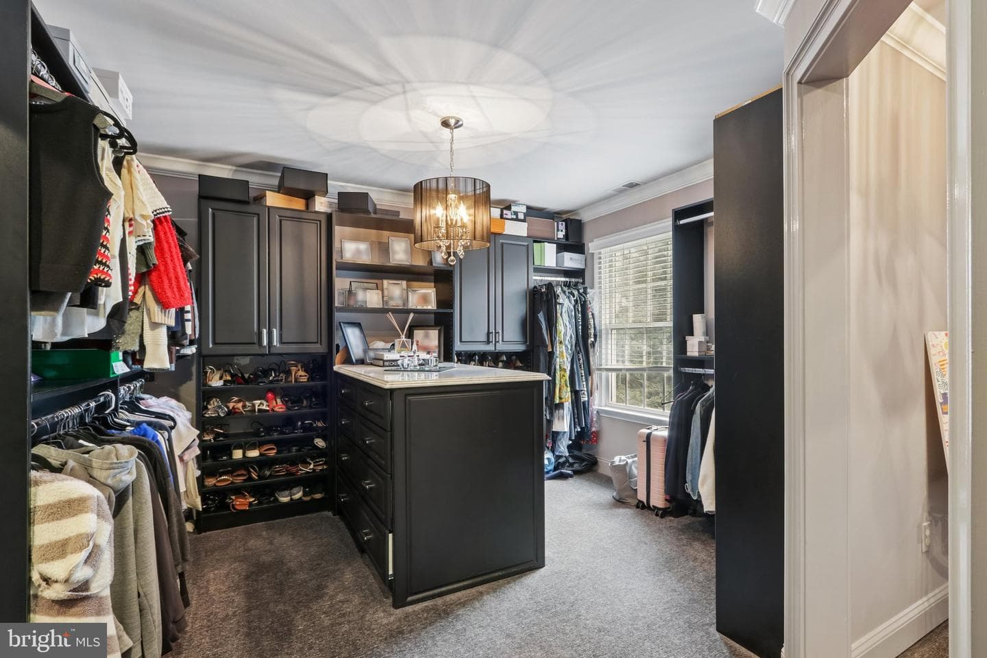 209 E Welsh Road photo 35