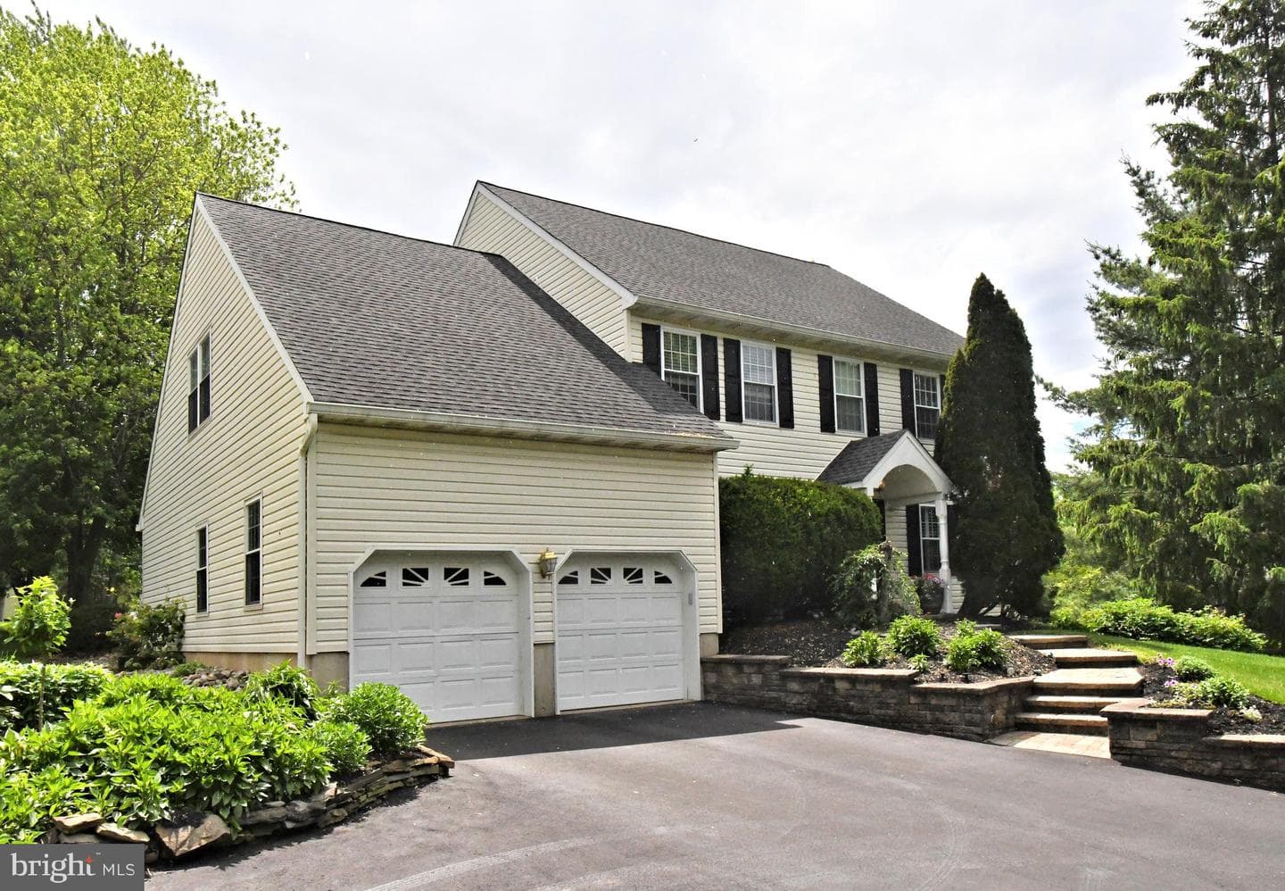 105 Pauline Circle