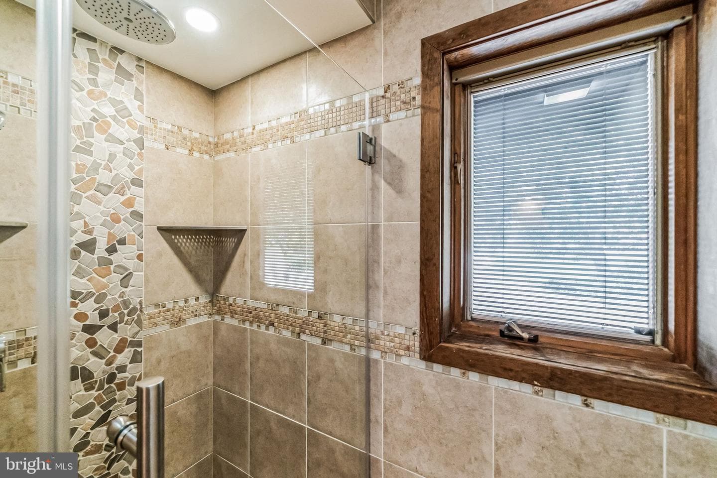 468 Long Lane photo 44
