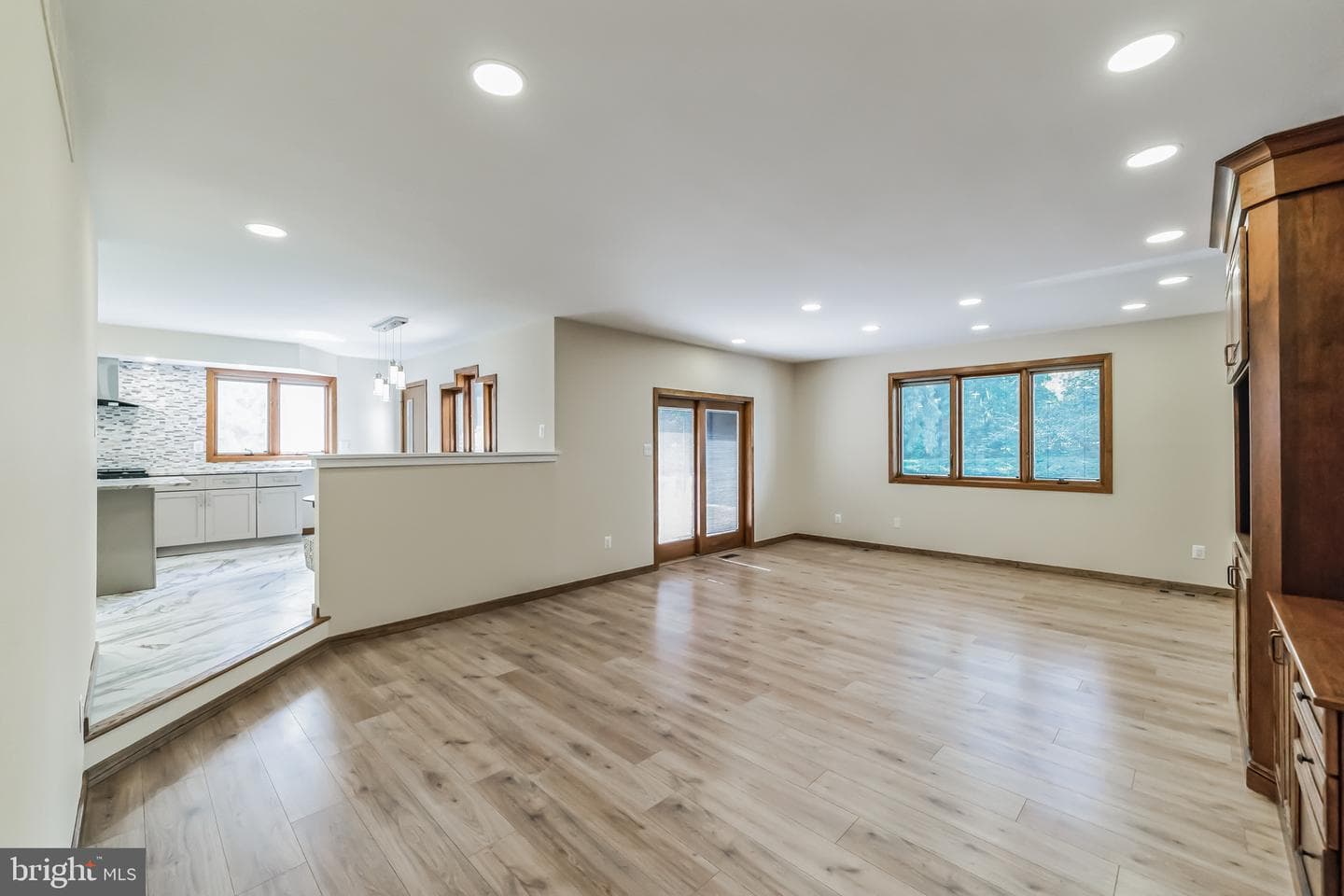 468 Long Lane photo 6