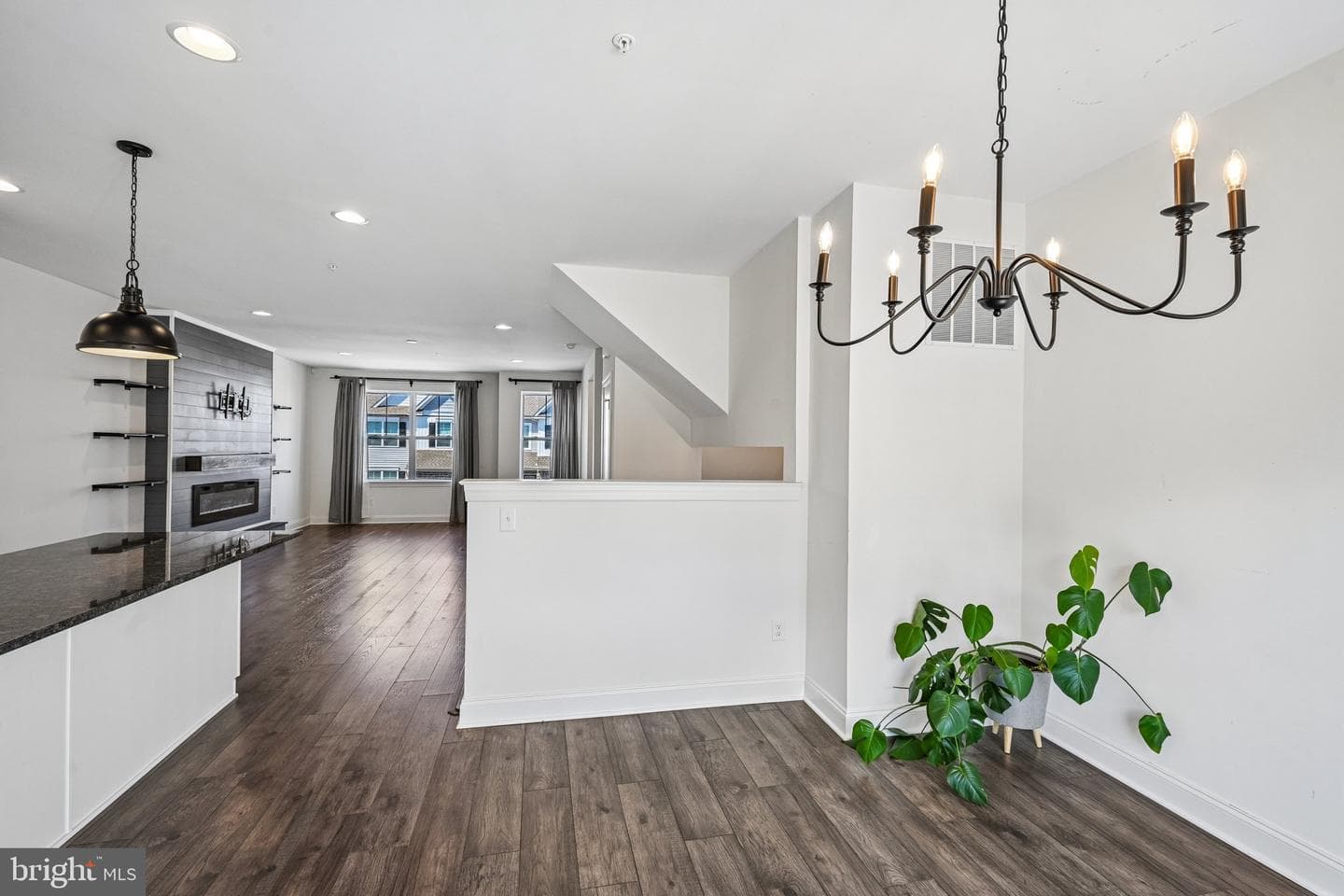 154 Larrabee Way photo 13