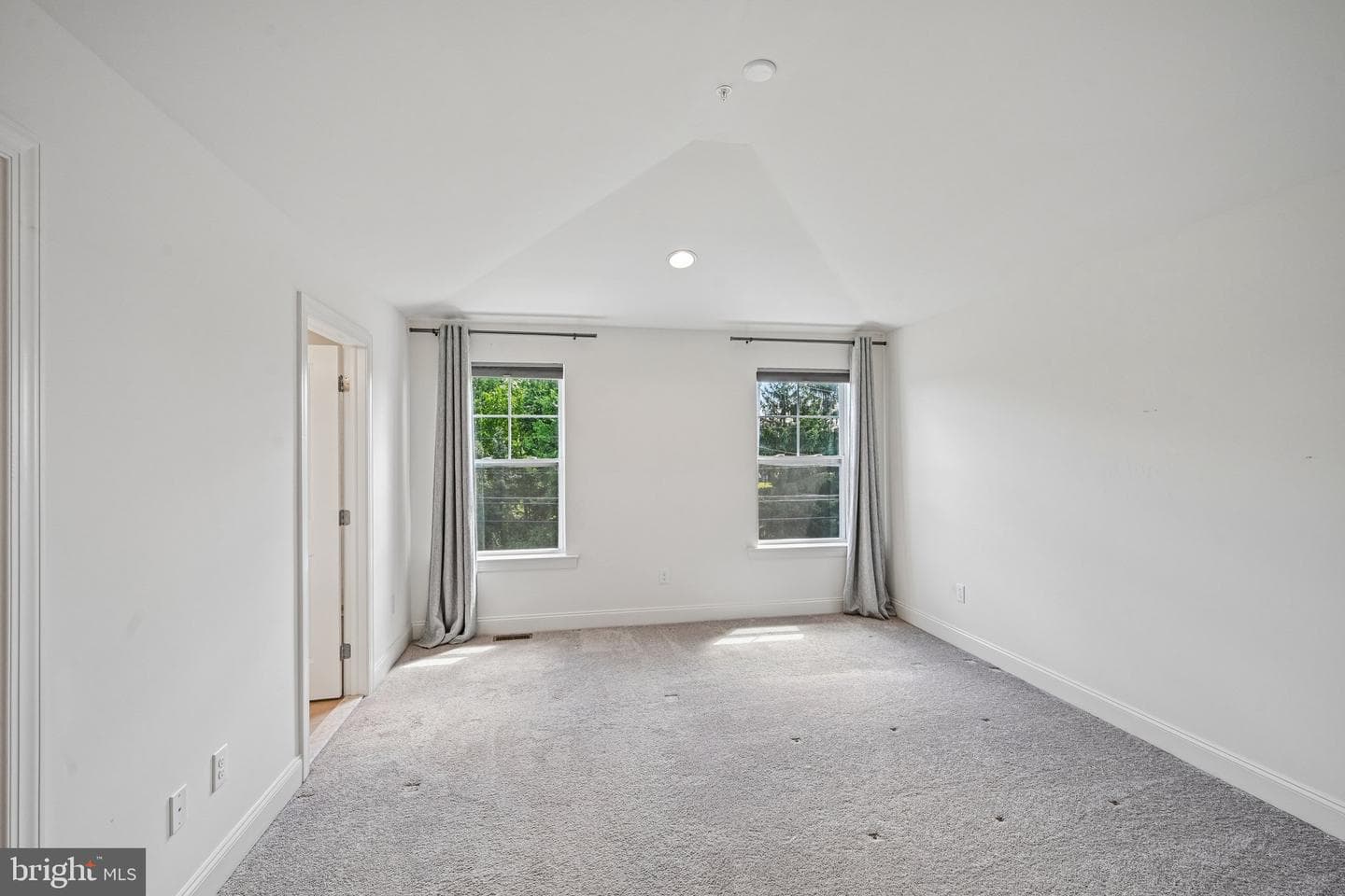 154 Larrabee Way photo 20