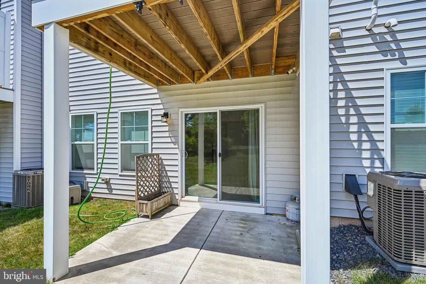 154 Larrabee Way photo 38