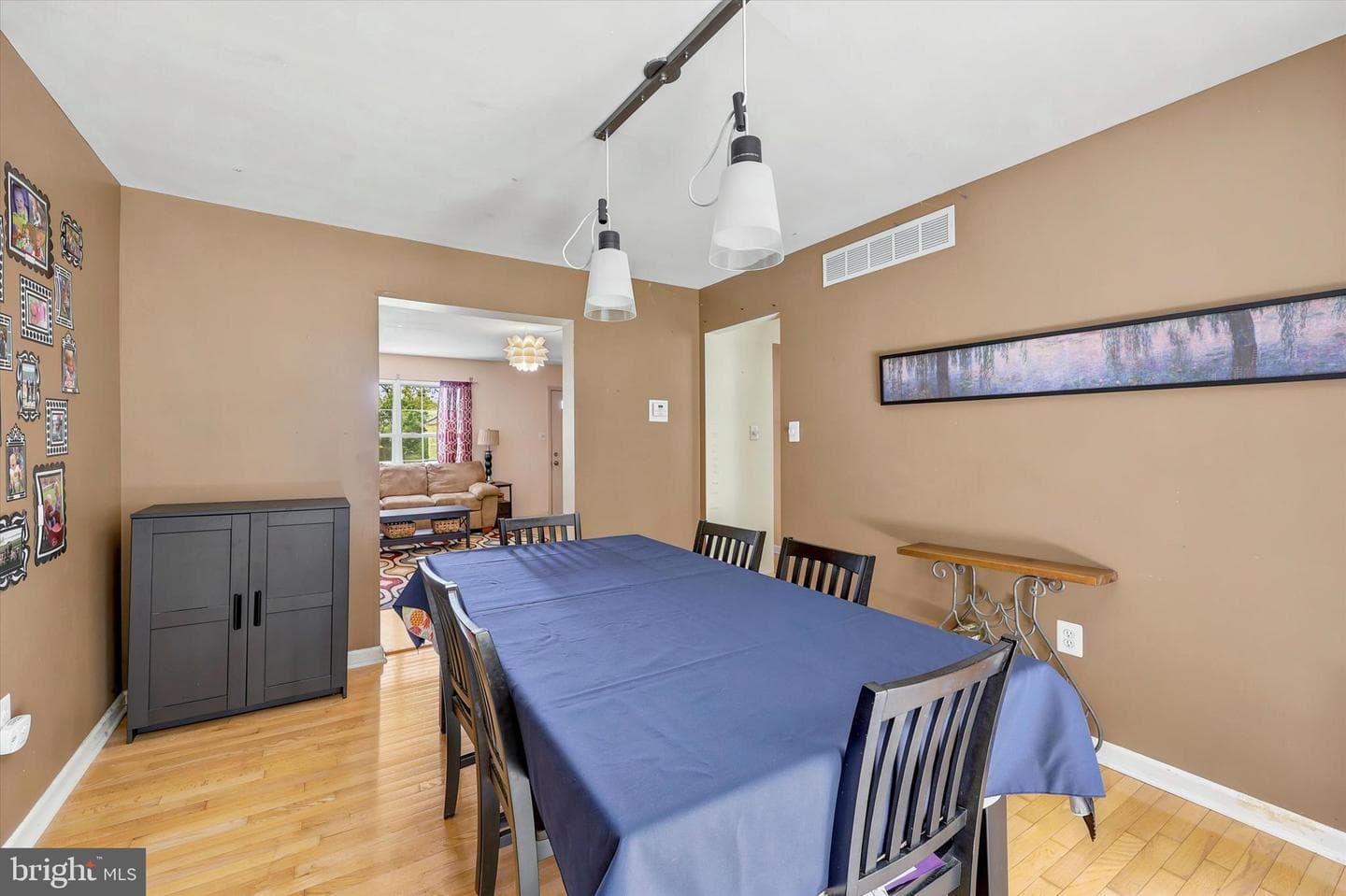 2729 Galloway Avenue photo 8