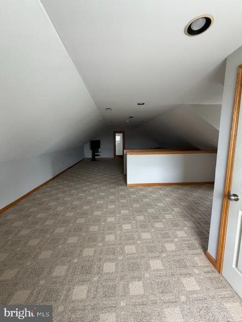 2051 Lockerbie Road photo 16
