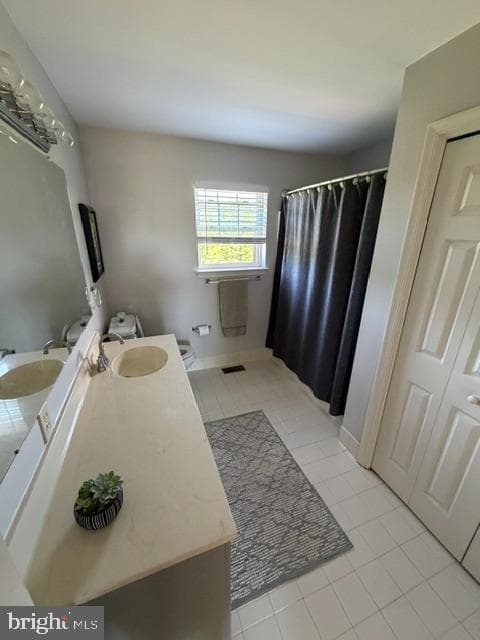 2051 Lockerbie Road photo 56