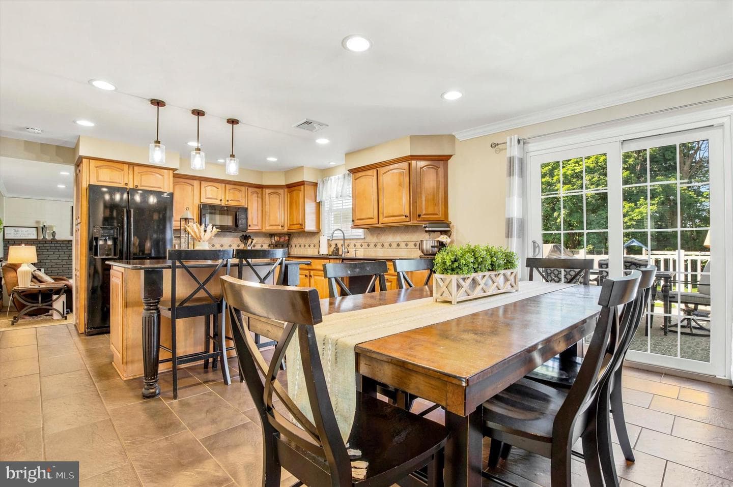 1013 Bunting Road photo 6