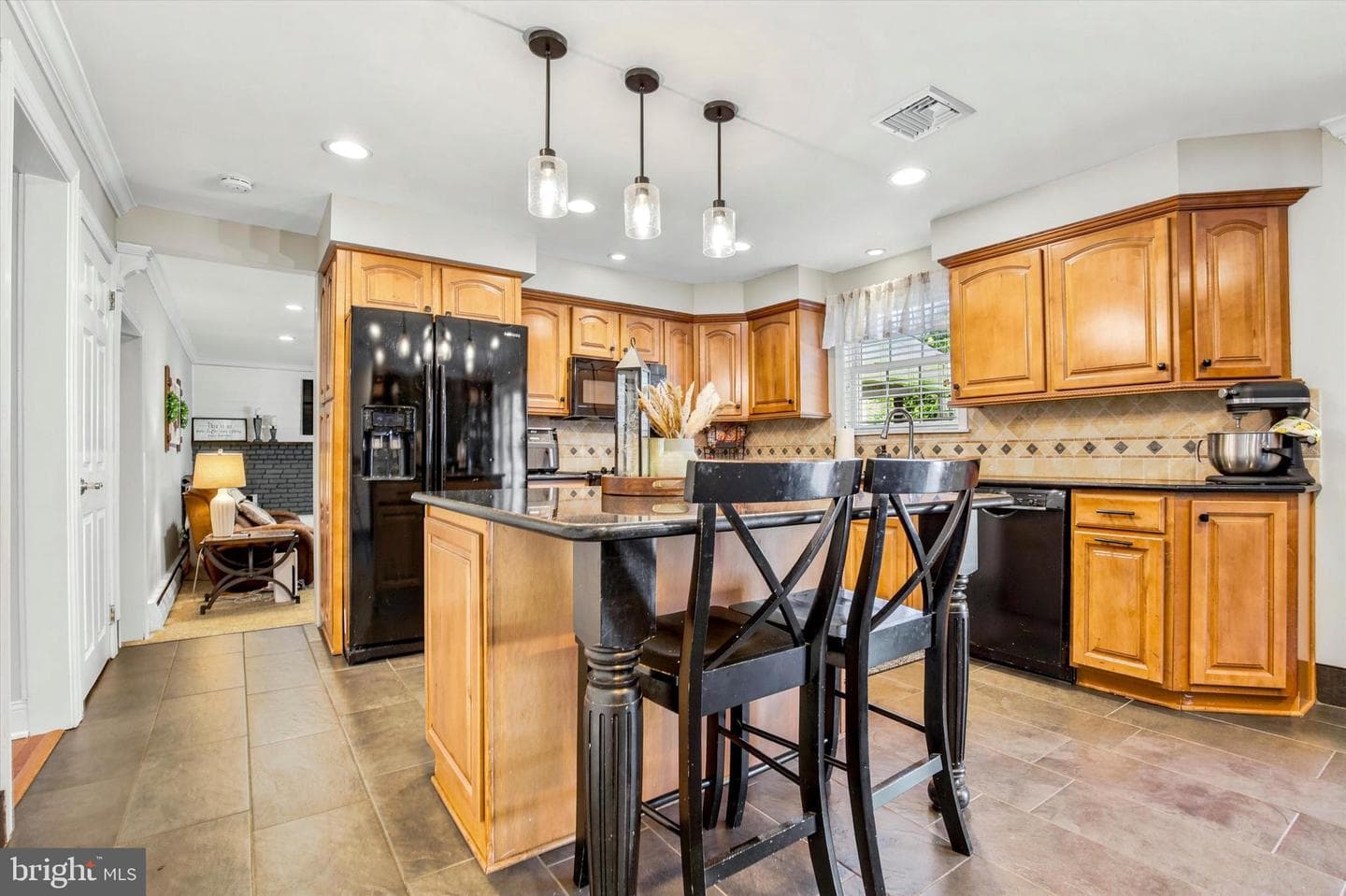 1013 Bunting Road photo 8