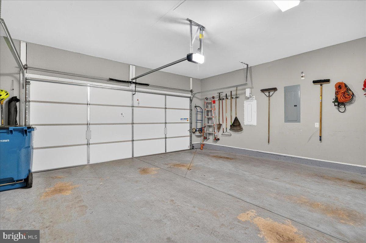 1119 Hill Street photo 26
