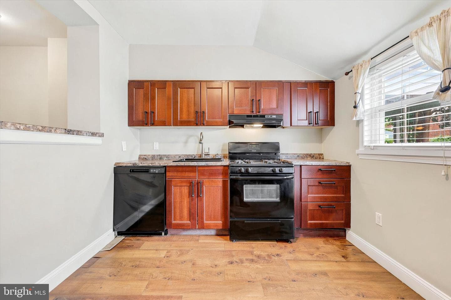 627 Spring Mill Avenue photo 12