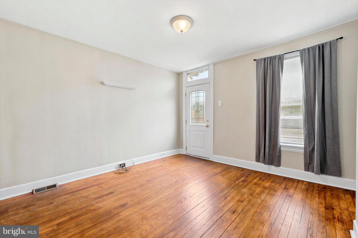 627 Spring Mill Avenue photo 4