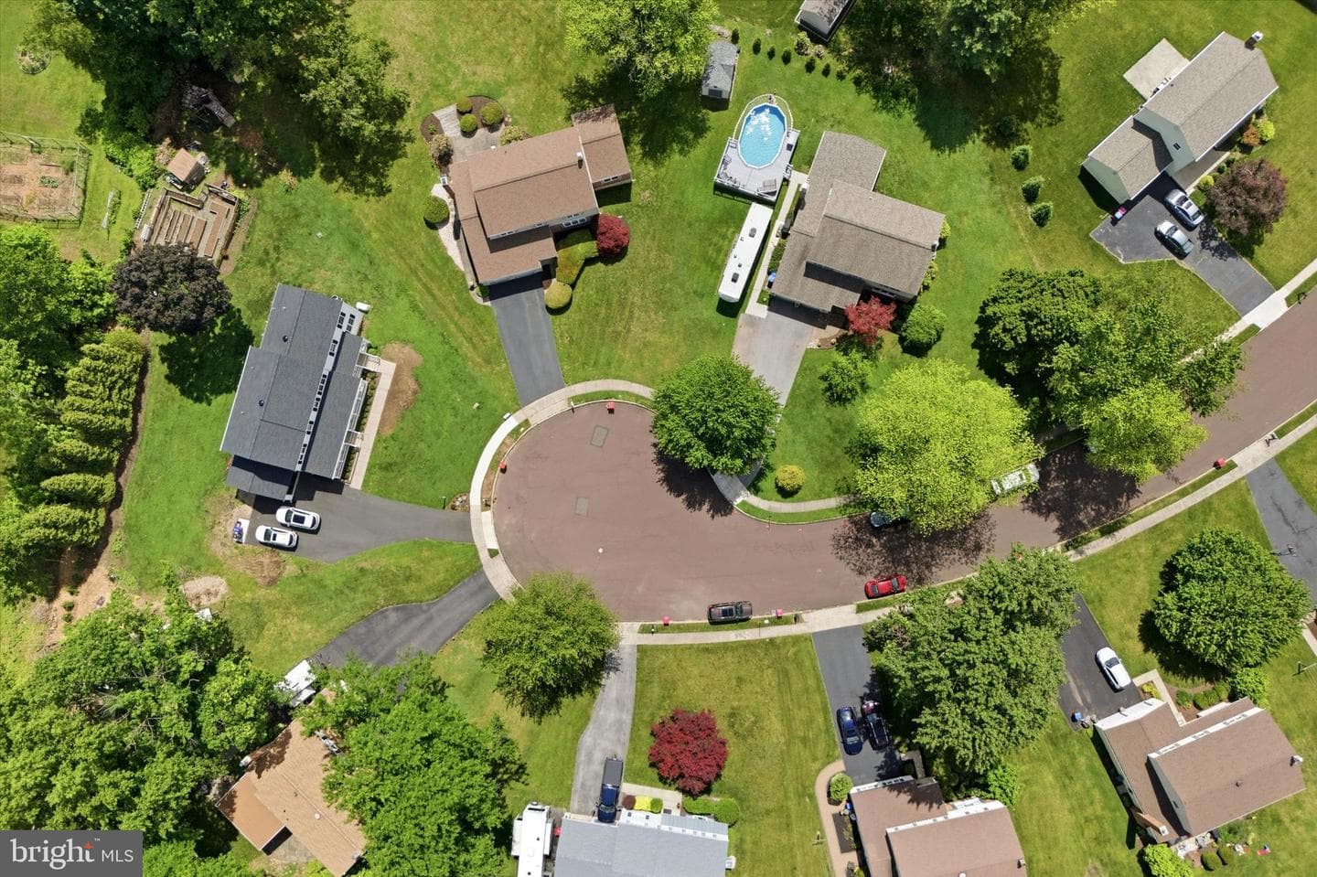 22 Woodstock Circle photo 42