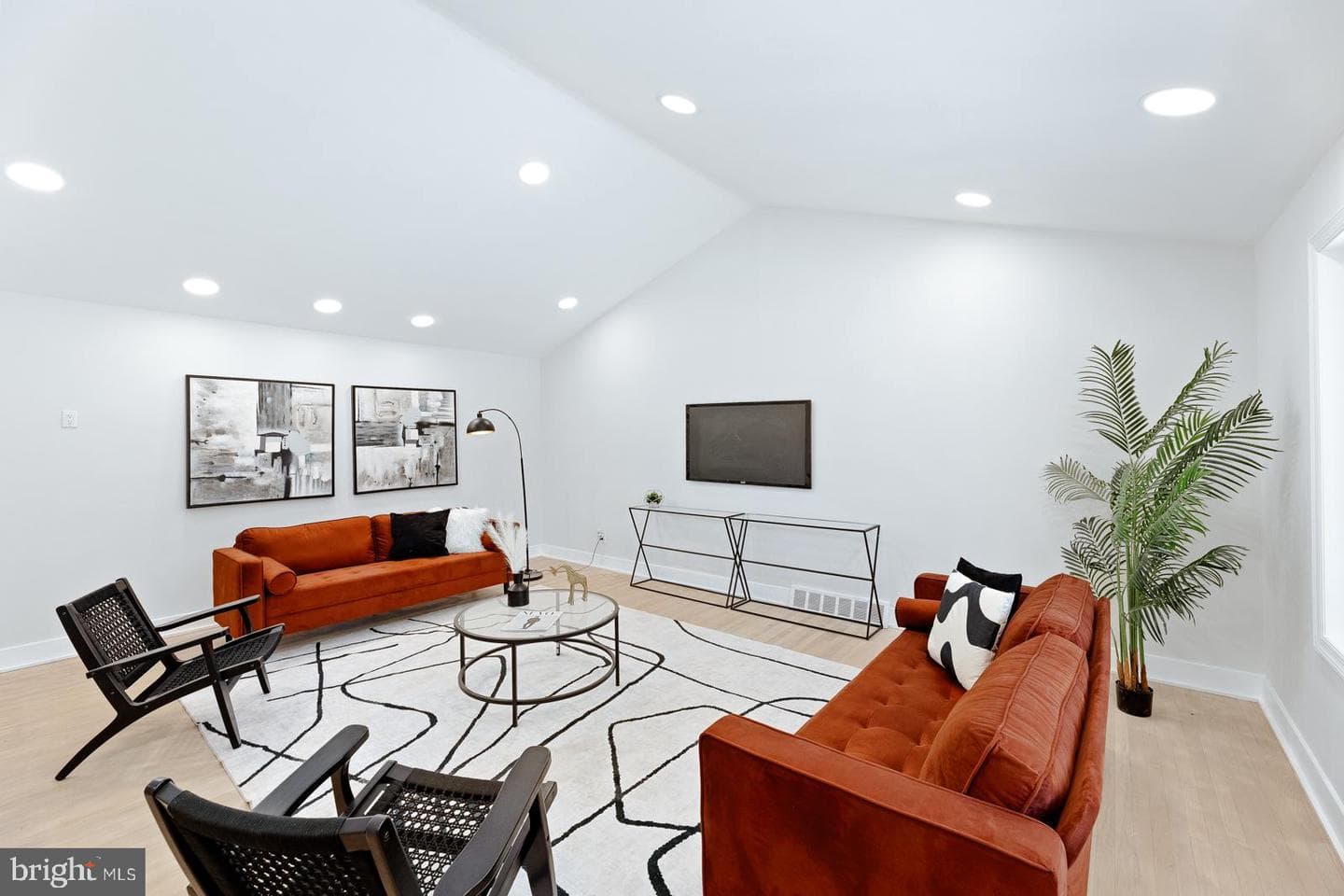826 Pardee Lane photo 8