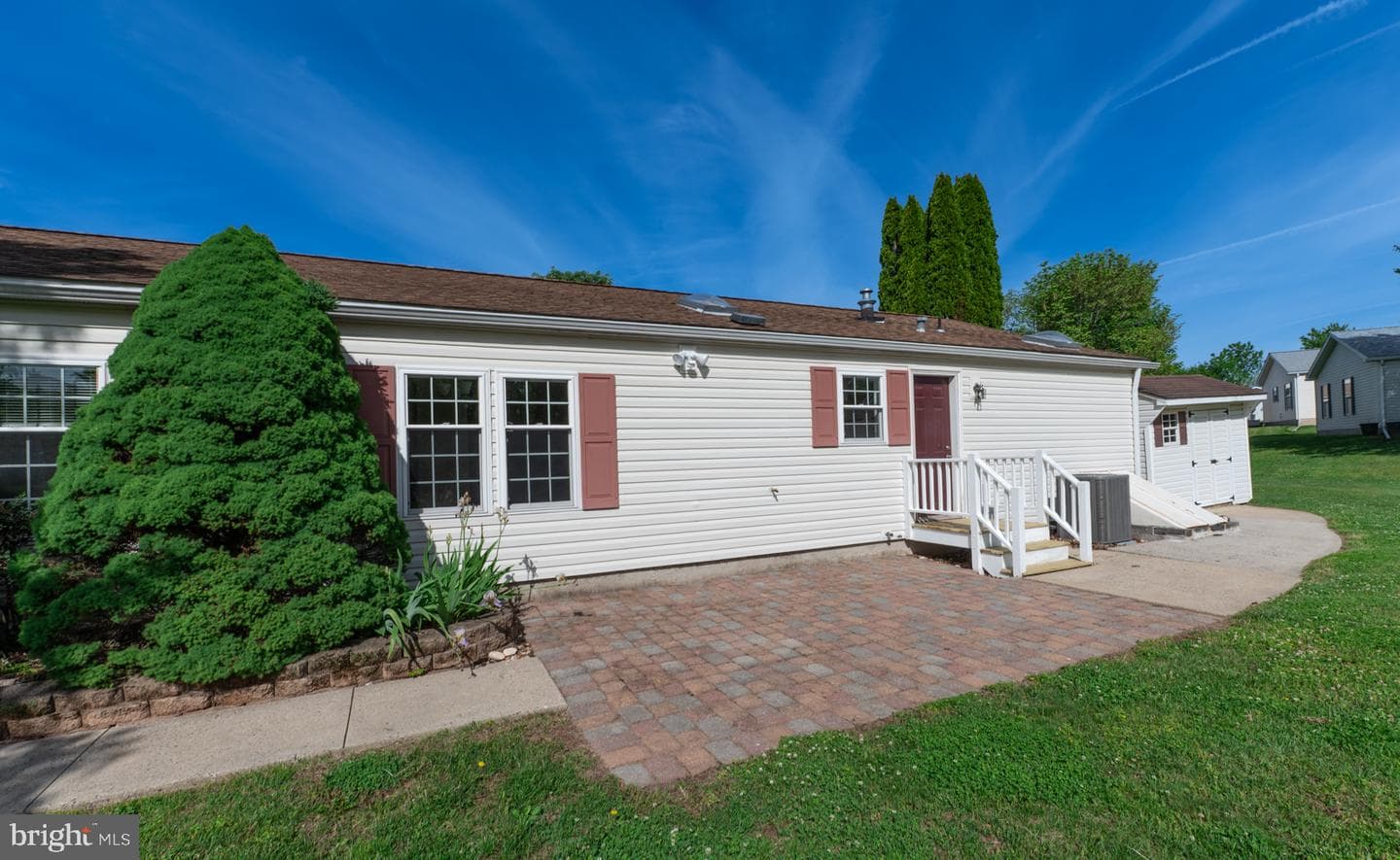 201 Village Way photo 10