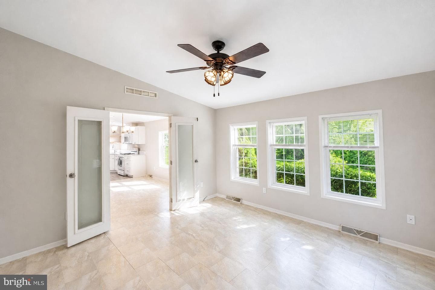 201 Village Way photo 18