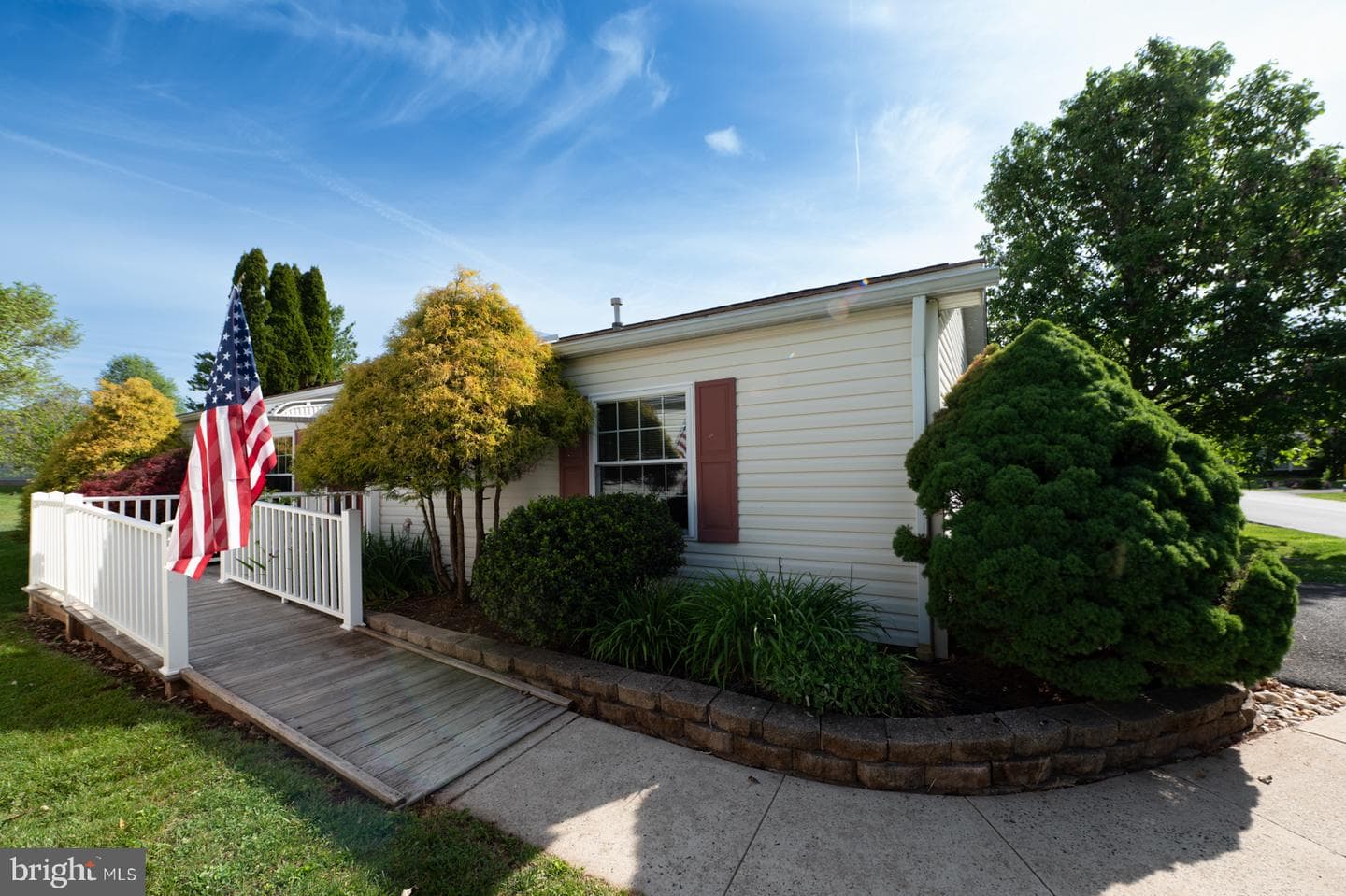 201 Village Way photo 7