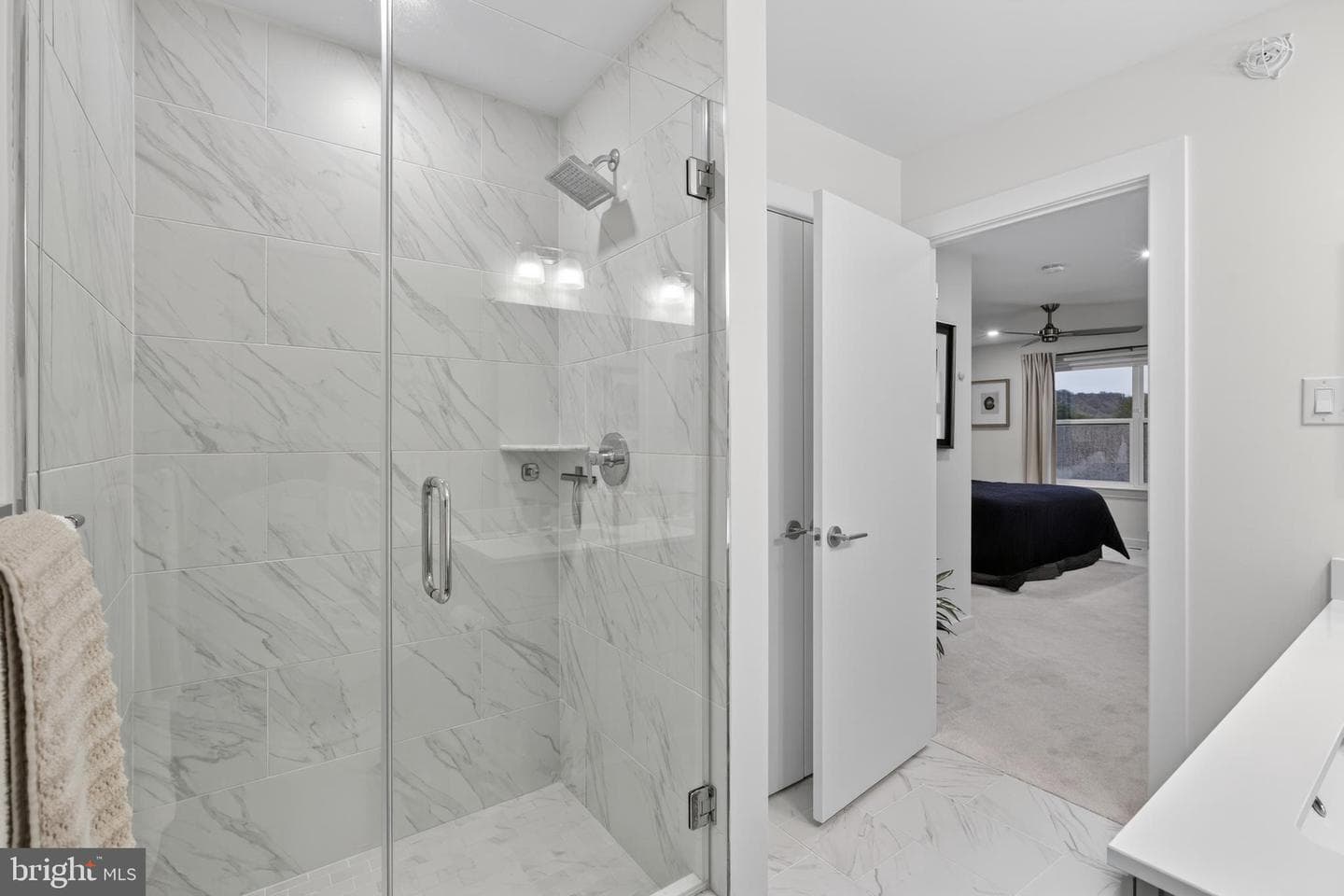 905 Riverplace Drive photo 41
