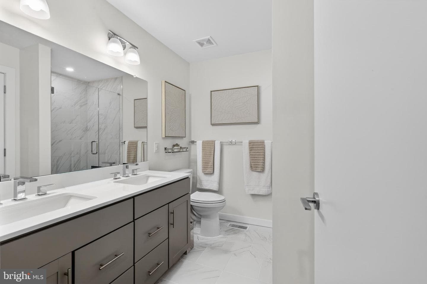 905 Riverplace Drive photo 42