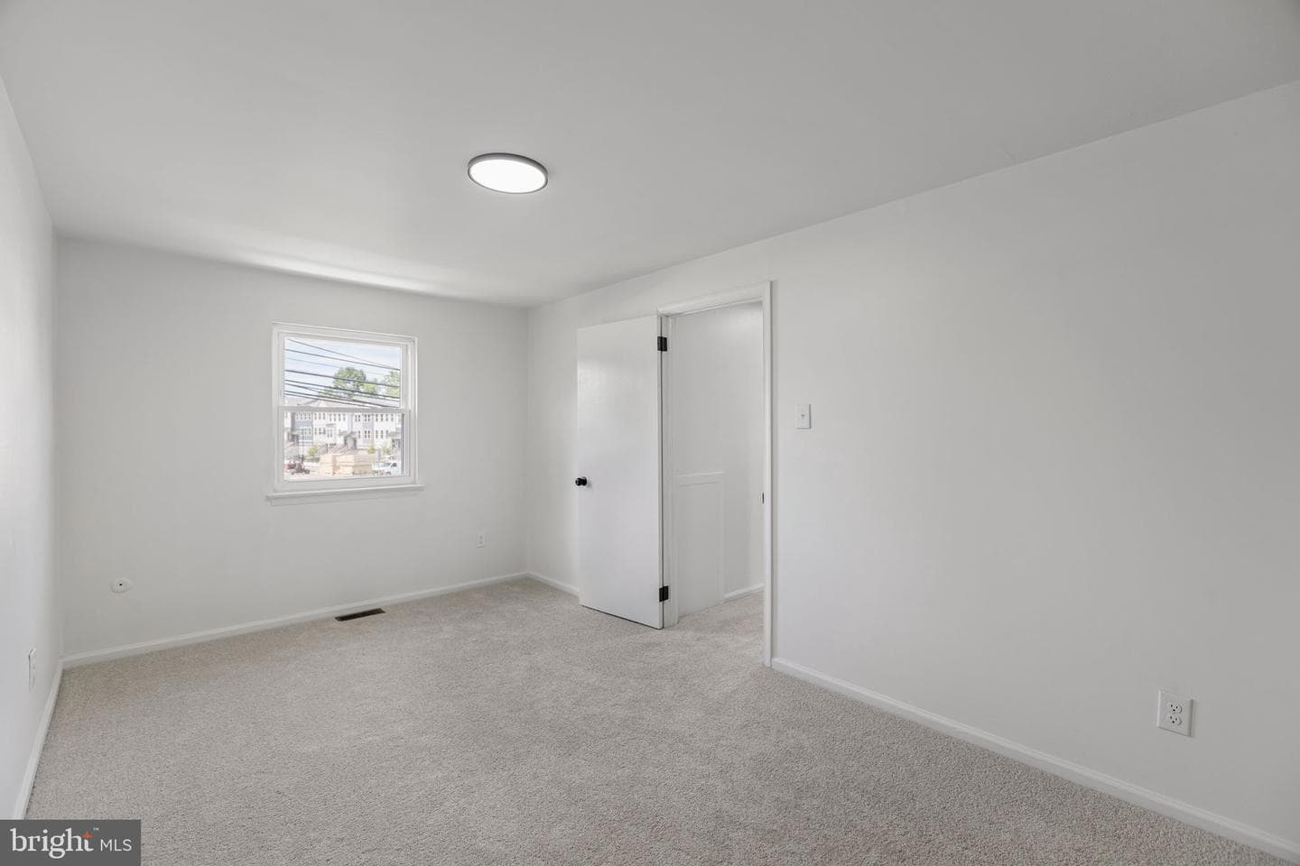 110 Orchard Court photo 23