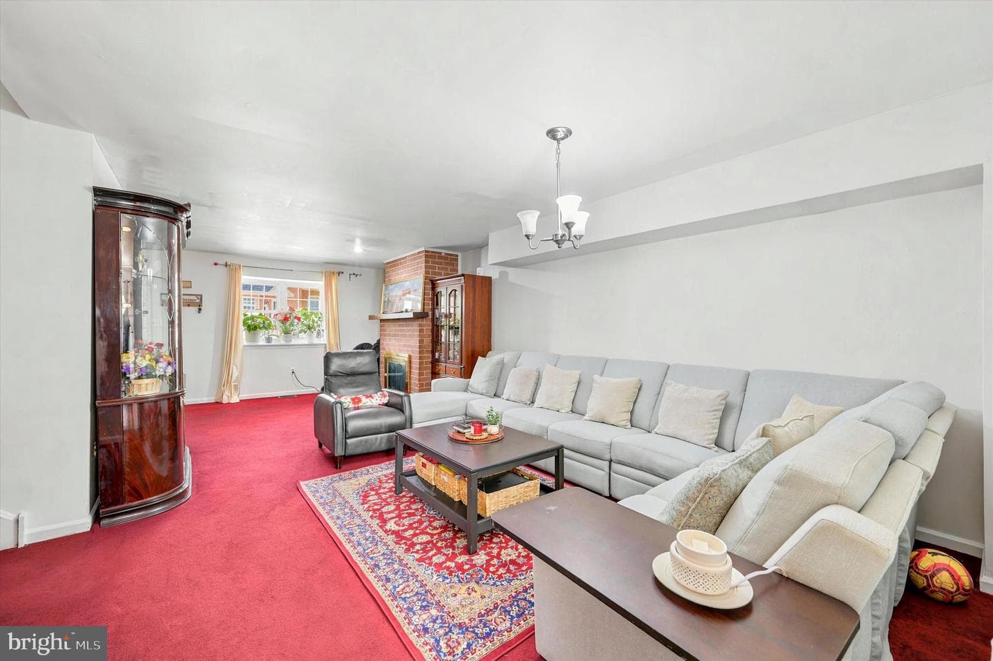 625 Coates Ln photo 10