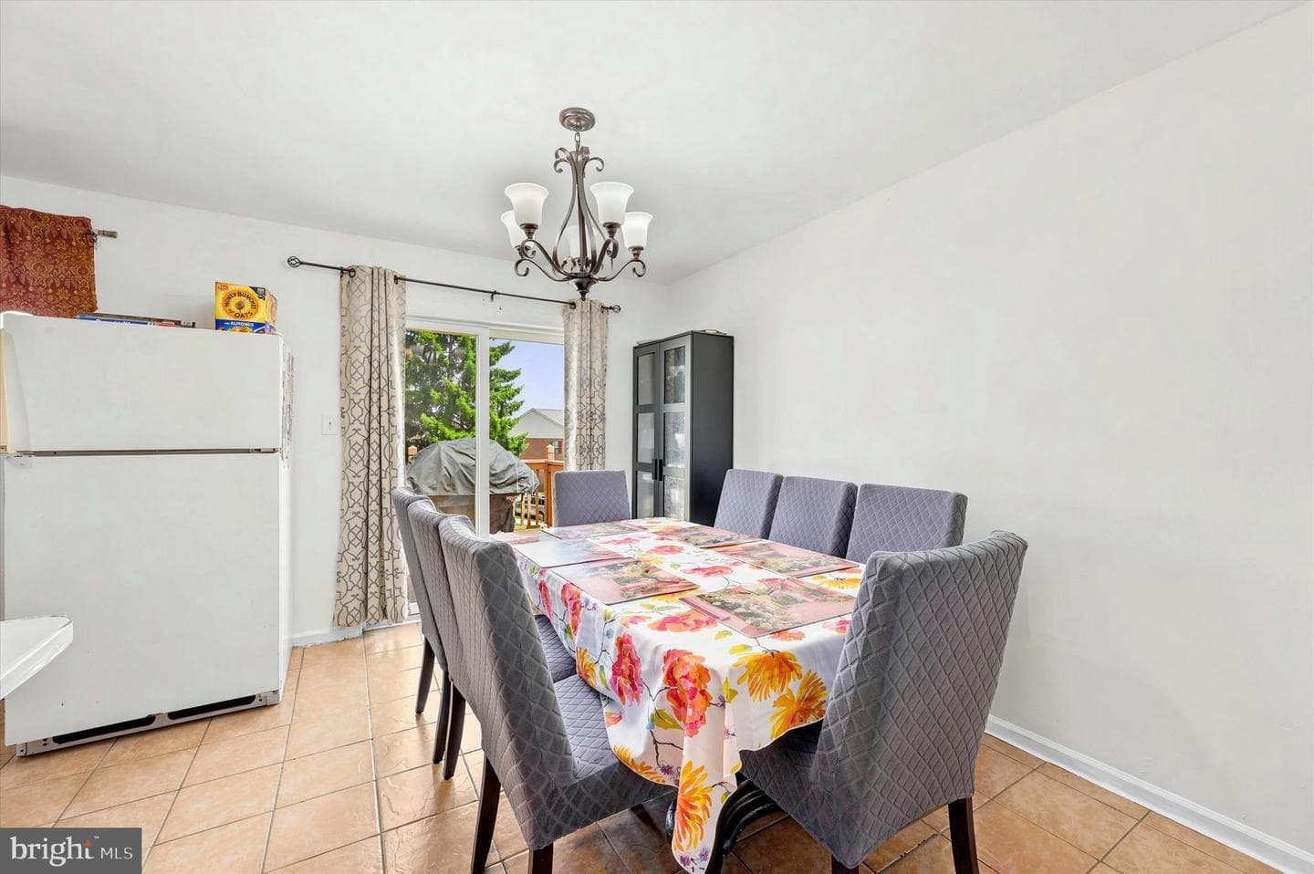 625 Coates Ln photo 11