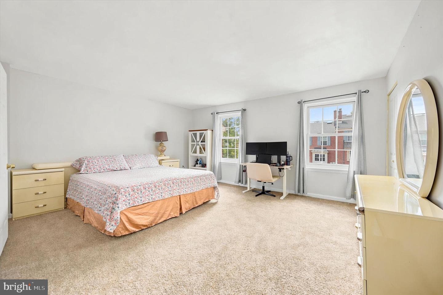 625 Coates Ln photo 13