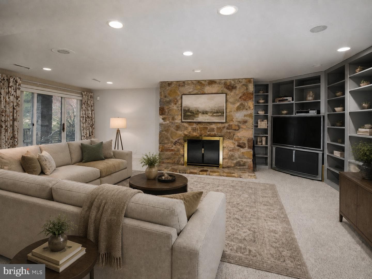 1270 Round Hill Road photo 34